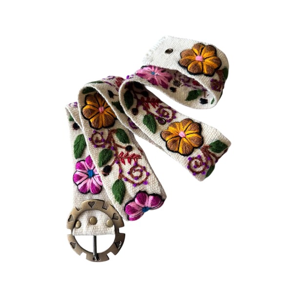 Handmade Peruvian Embroidered Wool Belt - Floral Boho Ethnic Waist Off-White